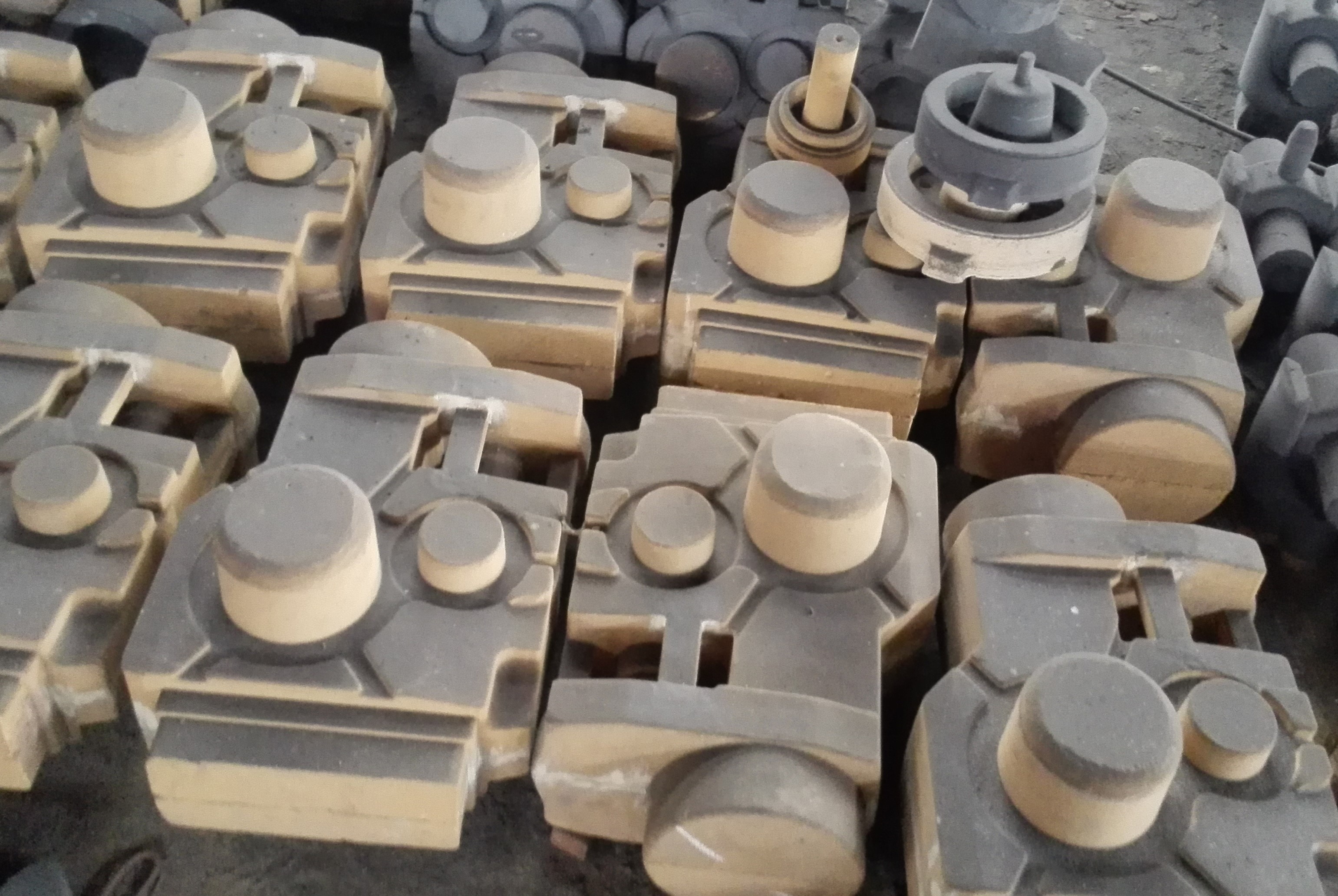 ISO 9001 Certified ggg-40.3 Ductile Iron Metal Arm Bracket Casting(图14)