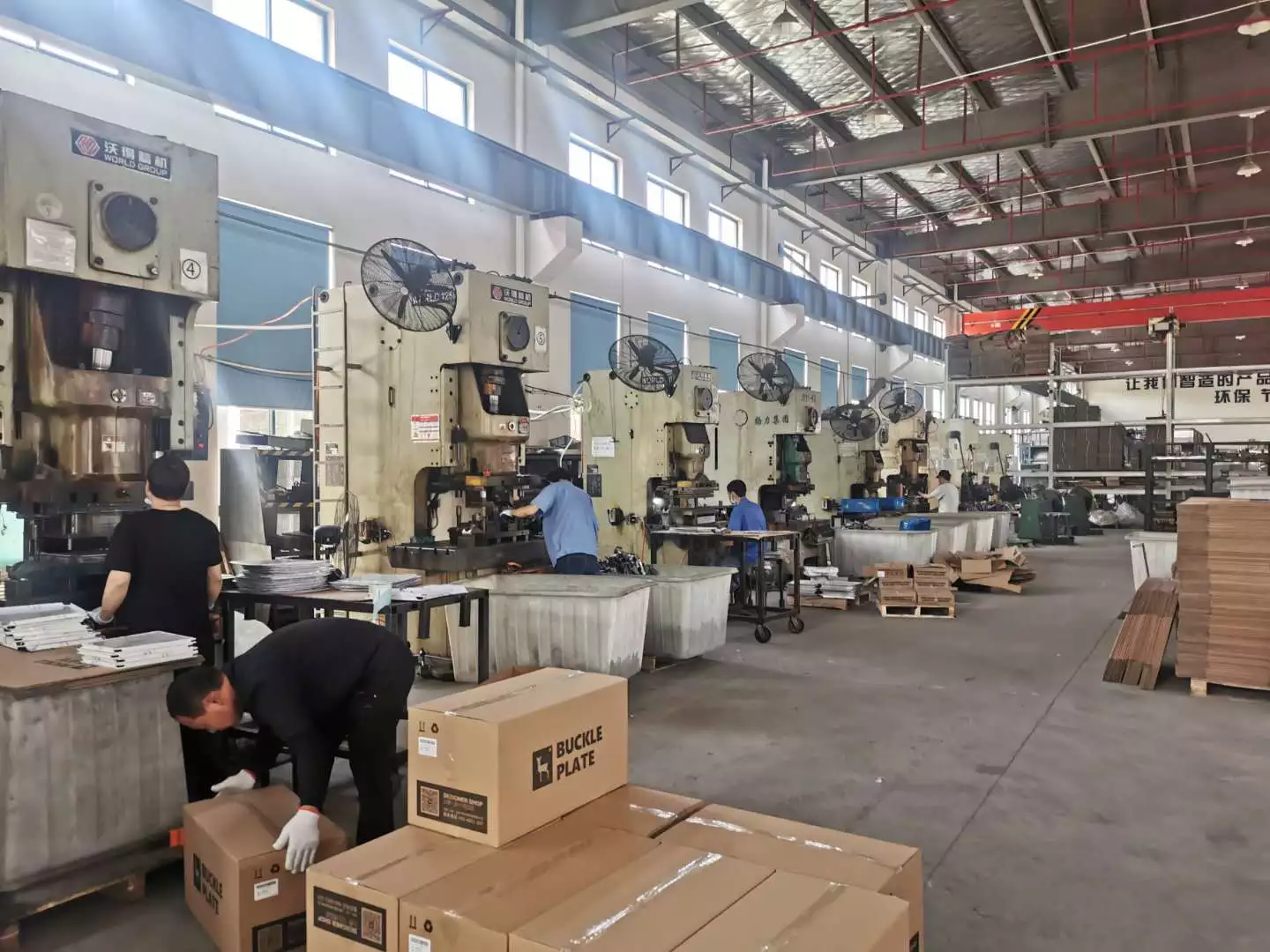 China Factory Custom Aluminium Box Sheet Metal Fabrication Parts(图3)